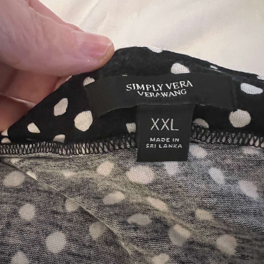 Simply Vera Vera Wang Black and White Pajama Set